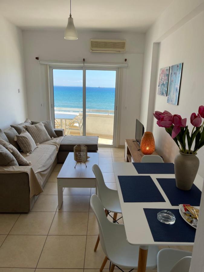 Alex Beach Apartment 31 Larnaka Exterior foto