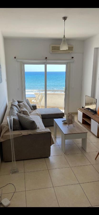Alex Beach Apartment 31 Larnaka Exterior foto